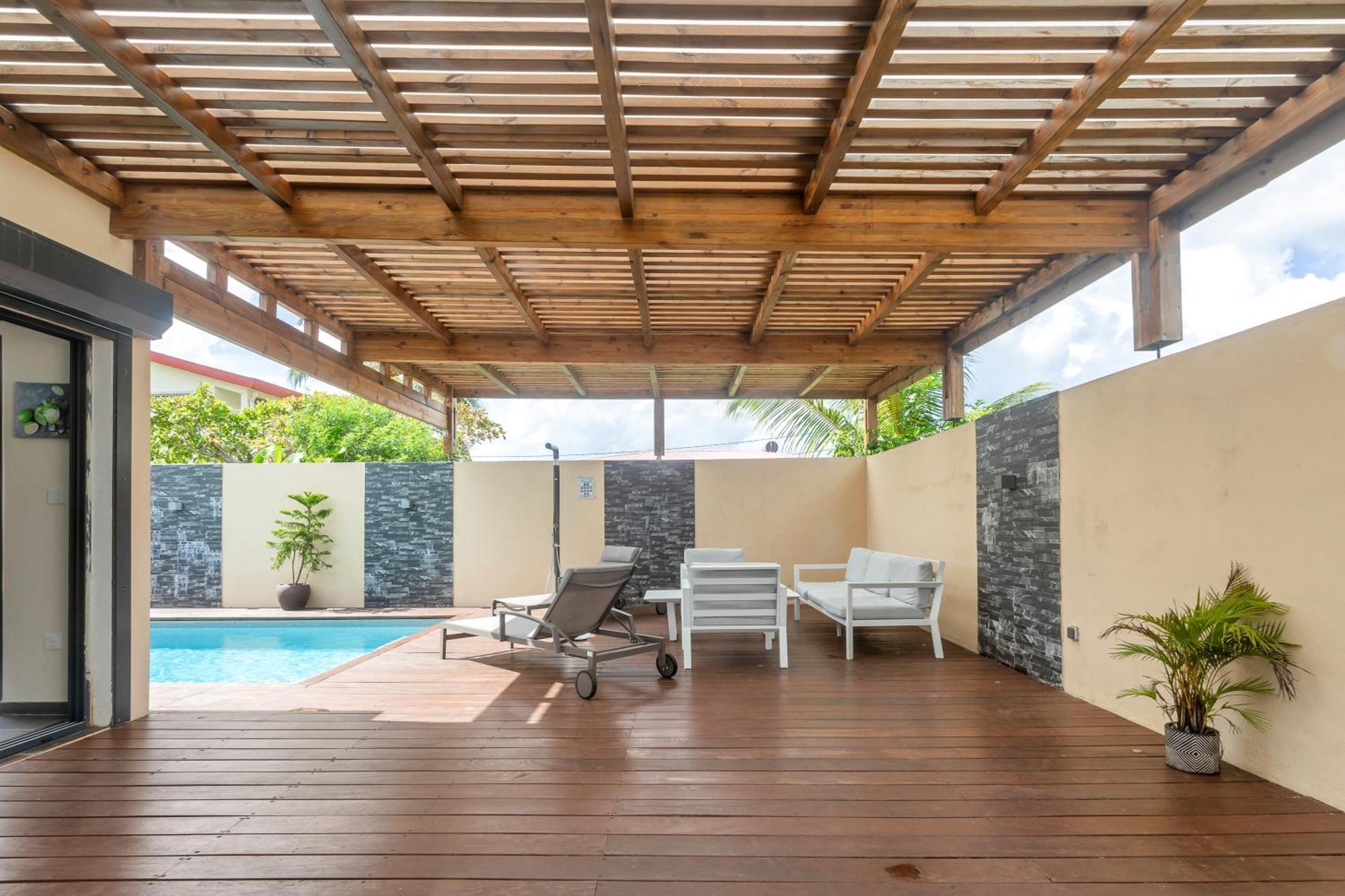 Jasmin Standing Piscine Chauffee 4 Ch 9 Pers Villa