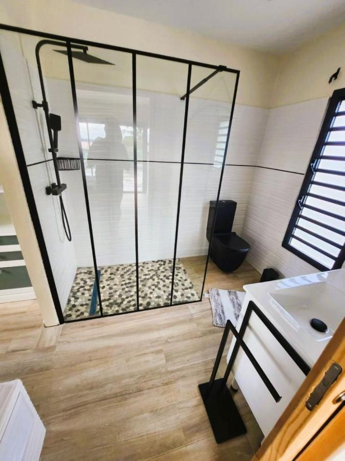 Jasmin Standing Piscine Chauffee 4 Ch 9 Pers * Baie-Mahault