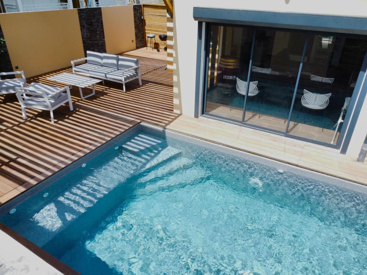 Jasmin Standing Piscine Chauffee 4 Ch 9 Pers * Baie-Mahault