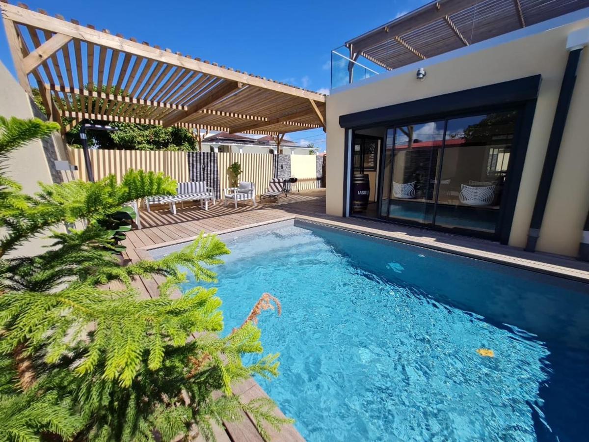 Villa Jasmin Standing Piscine Chauffee 4 Ch 9 Pers Baie-Mahault