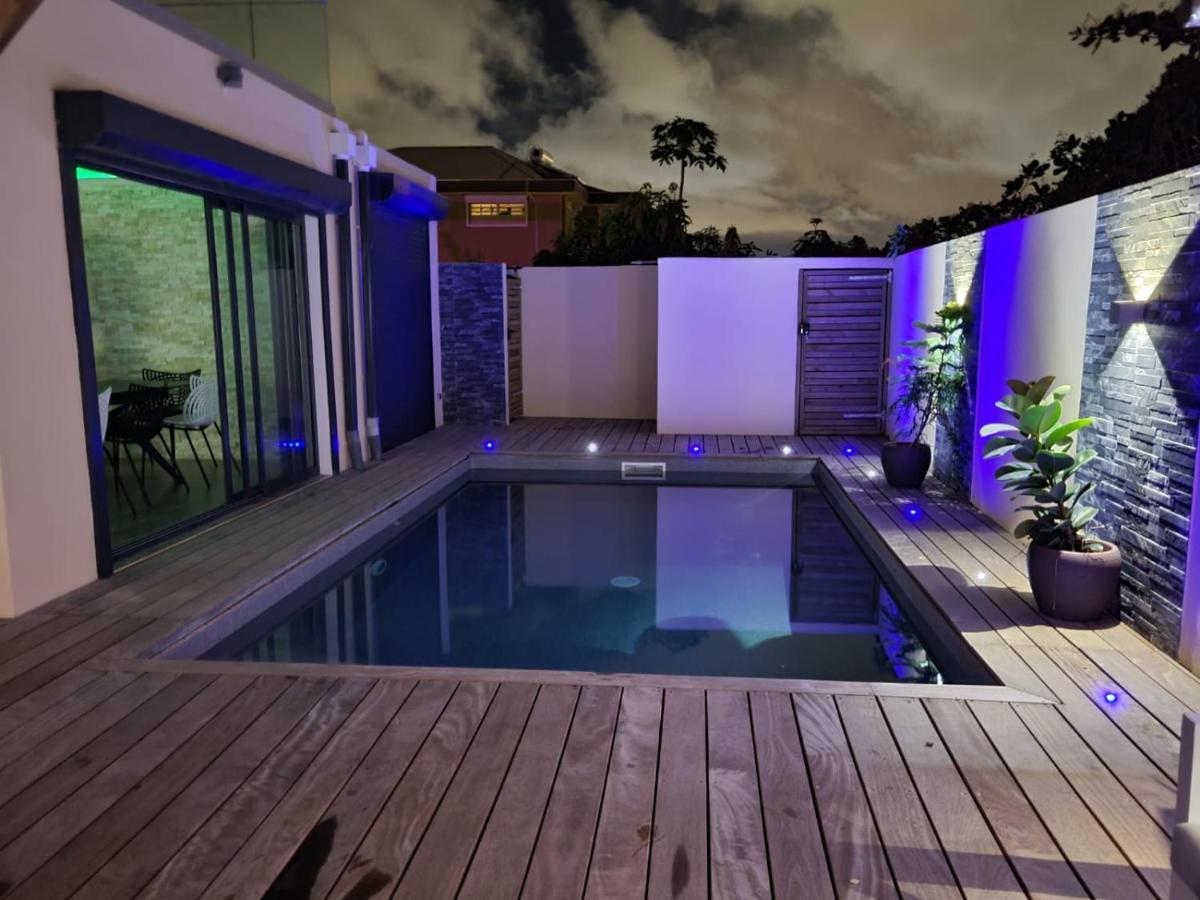 Villa Jasmin Standing Piscine Chauffee 4 Ch 9 Pers Baie-Mahault