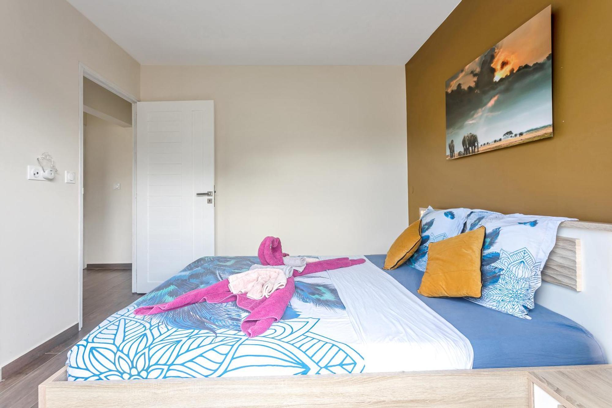 Jasmin Standing Piscine Chauffee 4 Ch 9 Pers Baie-Mahault