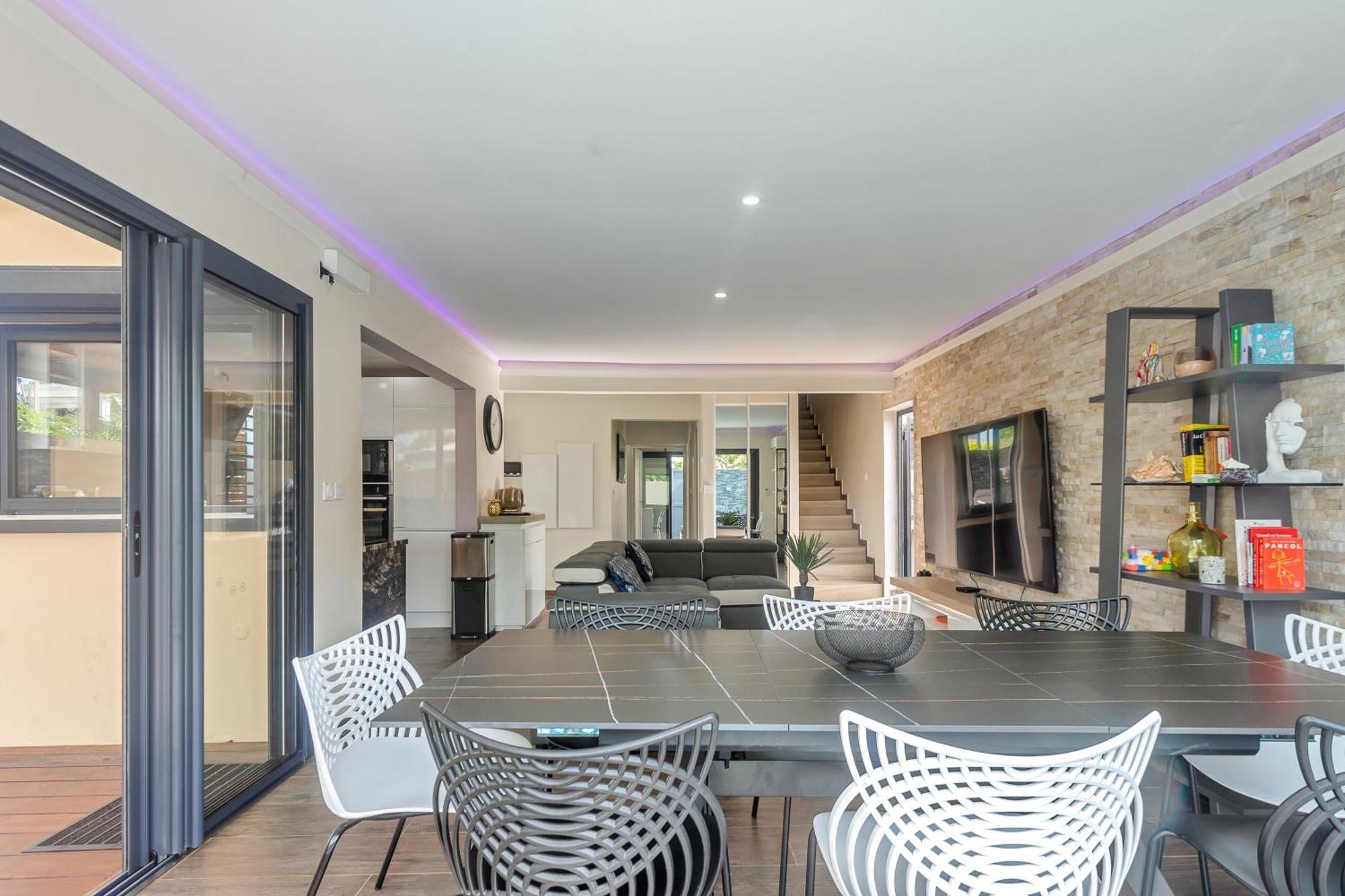 Villa Jasmin Standing Piscine Chauffee 4 Ch 9 Pers *